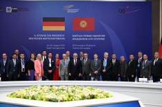 Die Wirtschaftsdelegation bei der IV. Sitzung des Kirgisisch-Deutschen Wirtschaftsrates. Bild: Pressedienst des Ministerkabinets Kirgisistans 