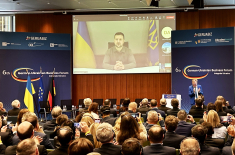 Ein Höhepunkt des 6. Deutsch-Ukrainischen Wirtschaftsforums war die Live-Zuschaltung zu Präsident Wolodymyr Selenskyj nach Kyjiw. Foto: Kruppa